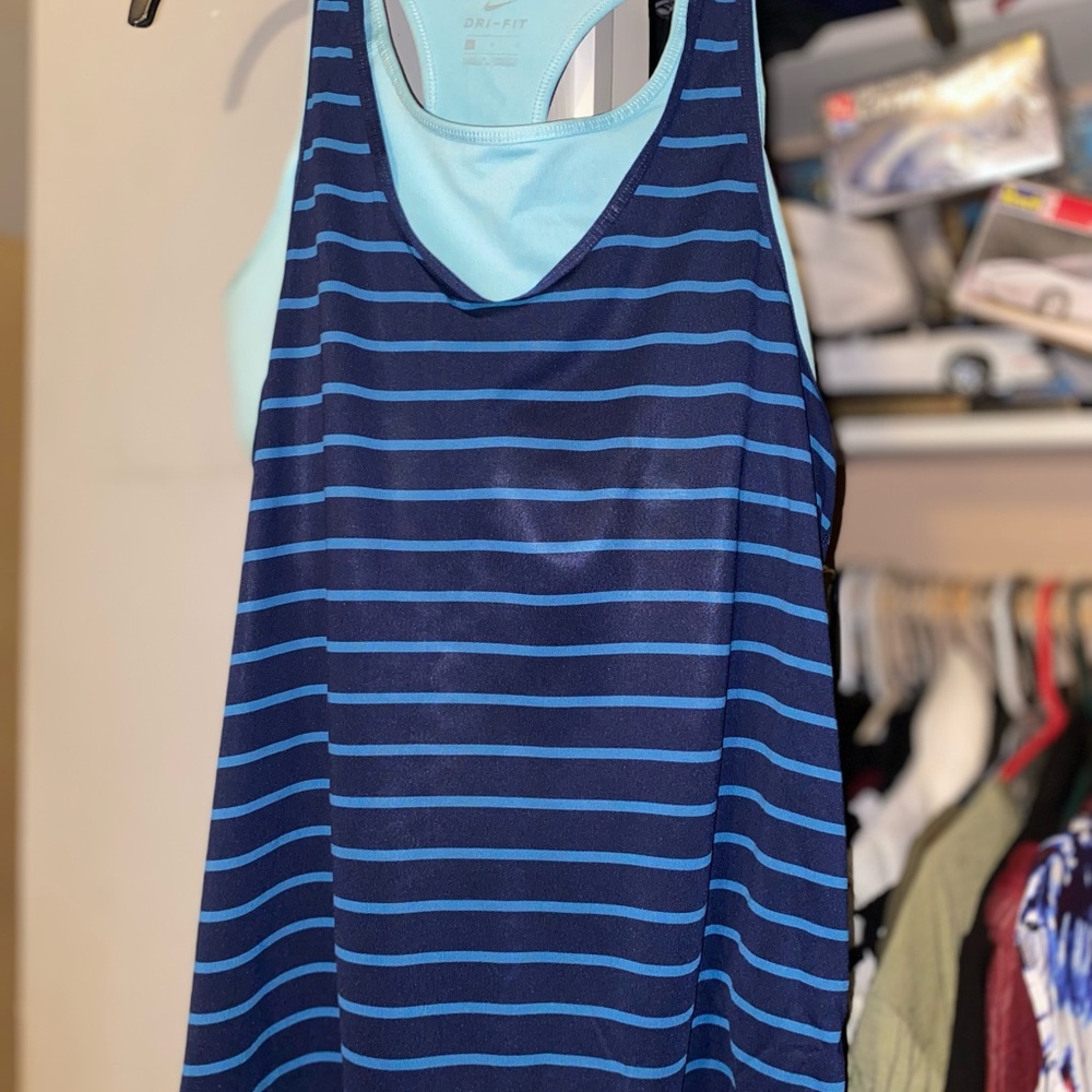Women’s Nike Workout Top